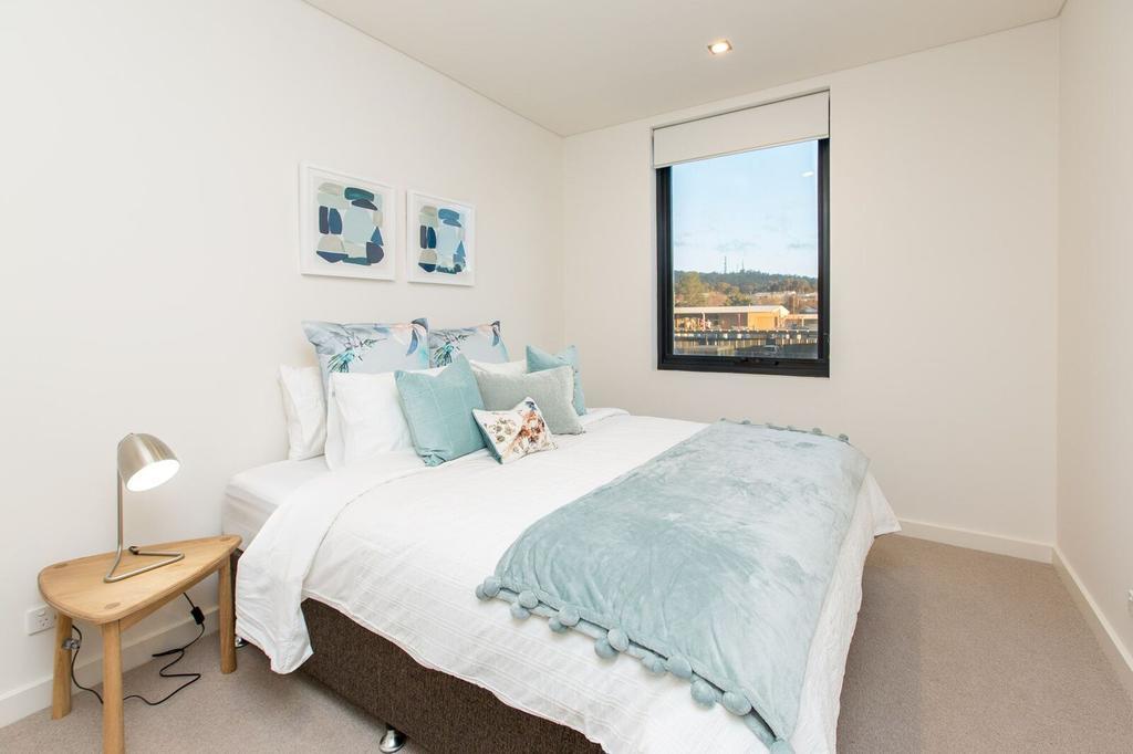 Luxury Four Bedroom Apartment With Swimming Pool Wagga Wagga Exterior photo